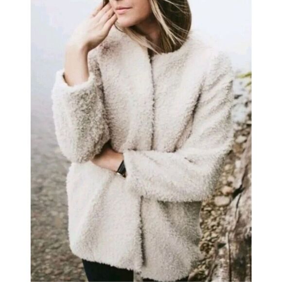 Aritzia Wilfred Black Laboratoire Fuzzy Teddy Sherpa Coat Womens Size Medium - Picture 11 of 11